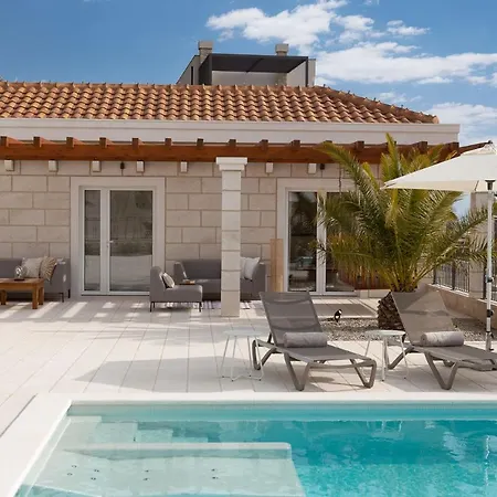 Vila Luxury Vespera *