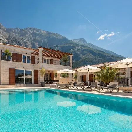 Luxury Vespera * Makarska
