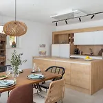Luxury Vespera Villa *